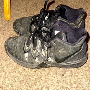 Nike Kyrie 5 RED CARPET(GS)